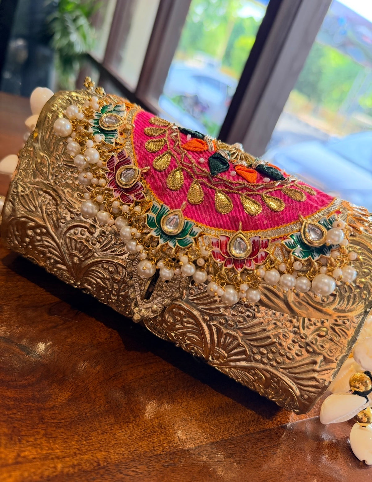 Maharani Clutch