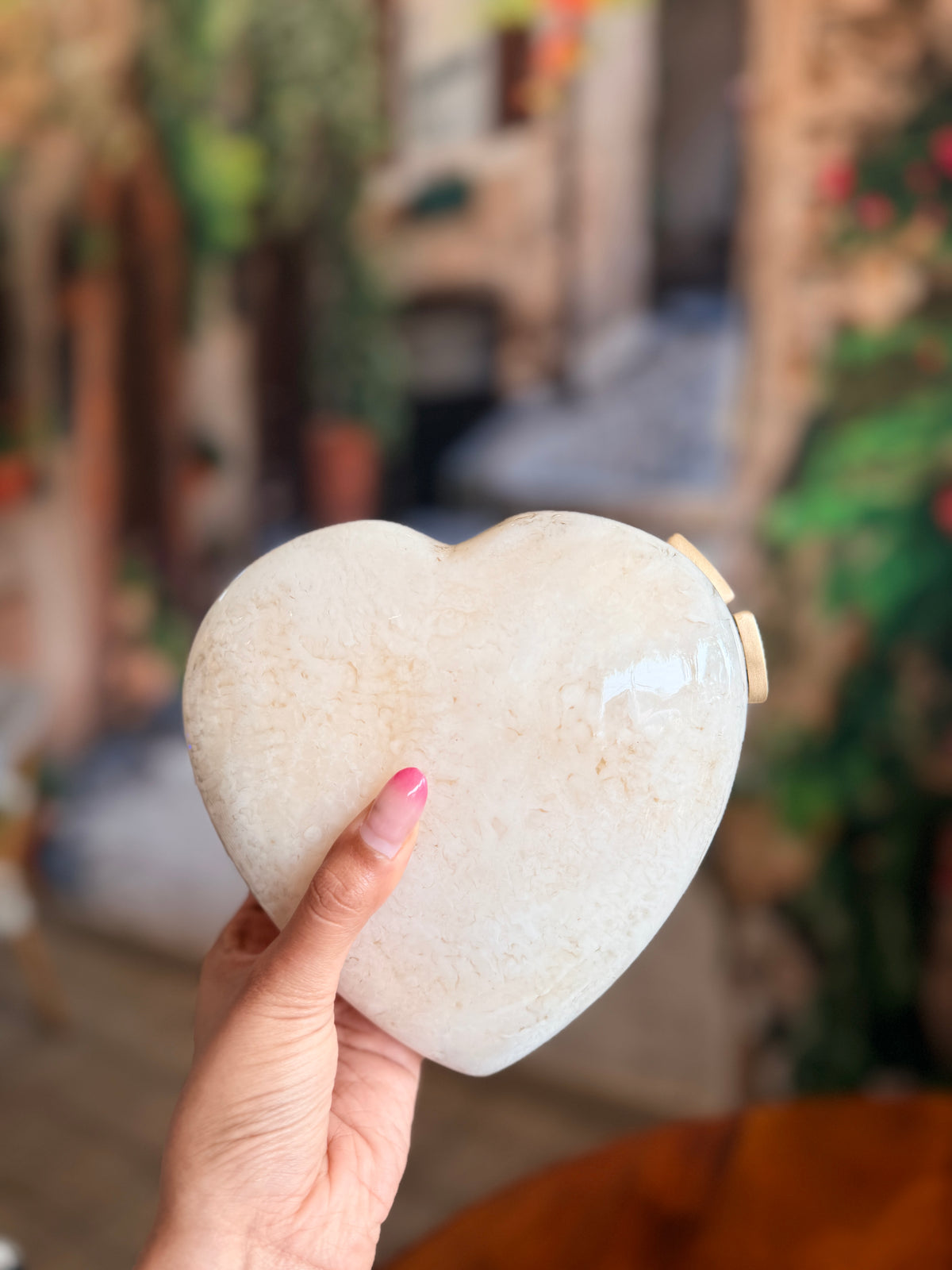 Heartbeat-Resin Heart Clutch