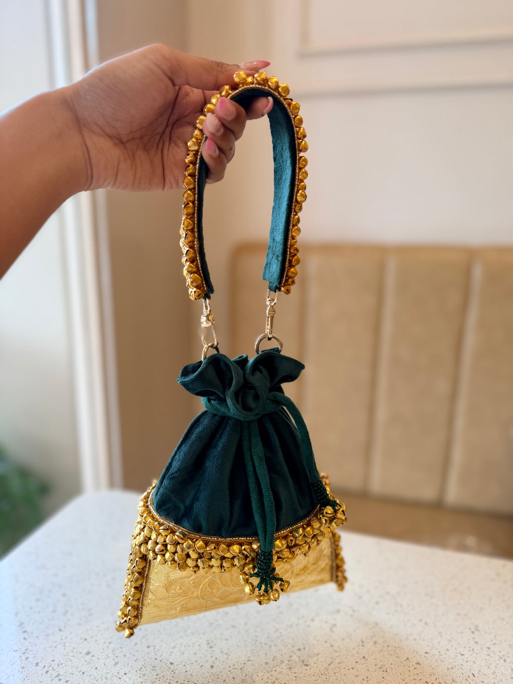Jhankar Velvet Heritage Potli