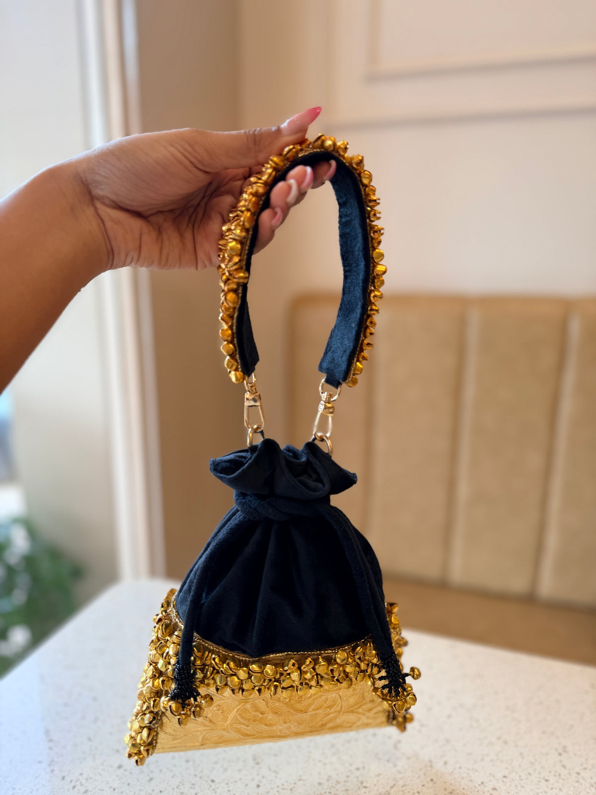 Jhankar Velvet Heritage Potli