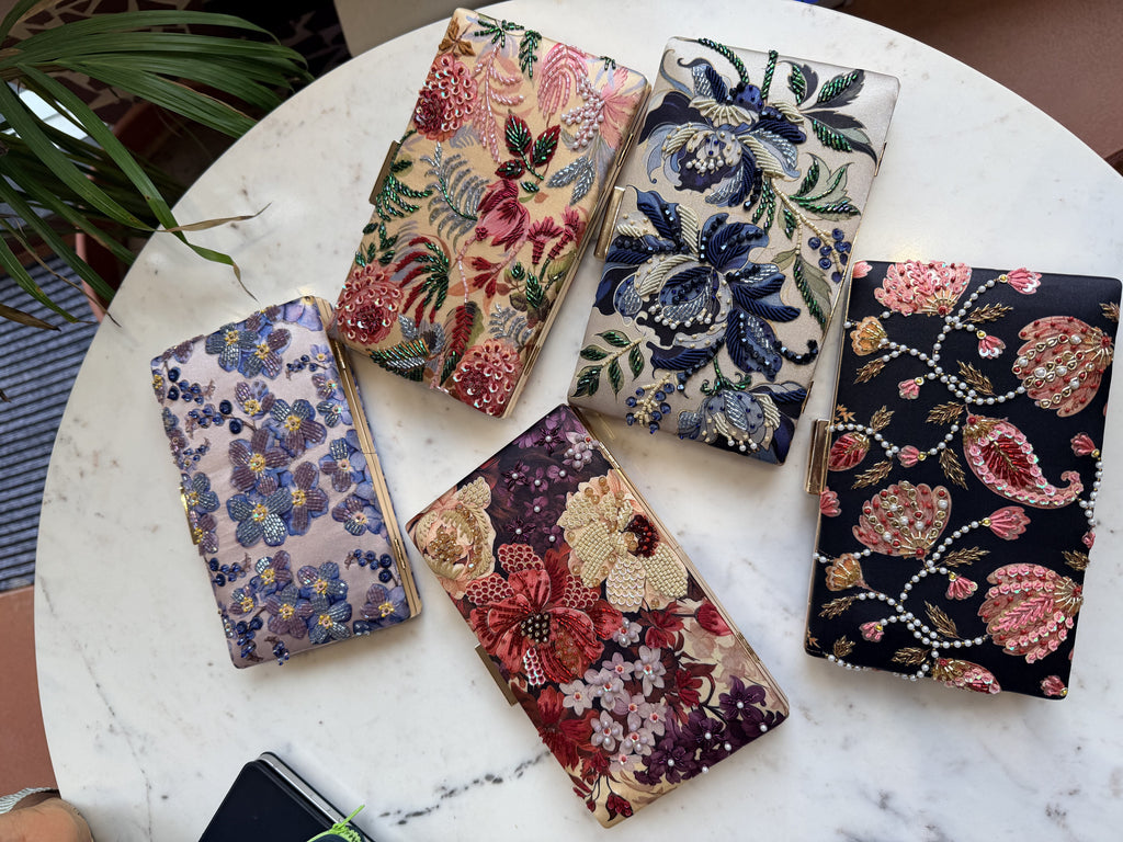 Berry Bloom Digital Clutch - view 10