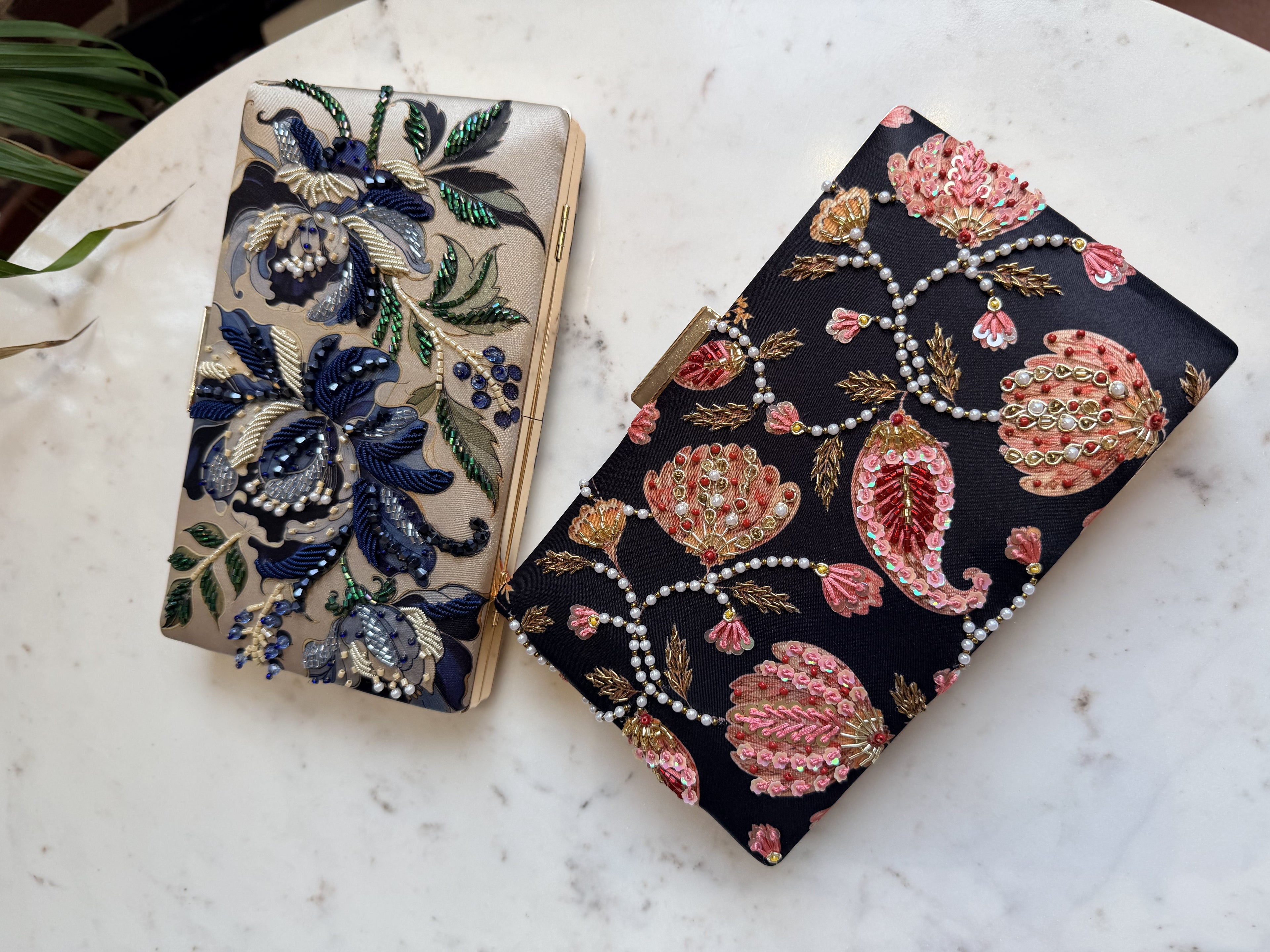 Berry Bloom Digital Clutch - view 8