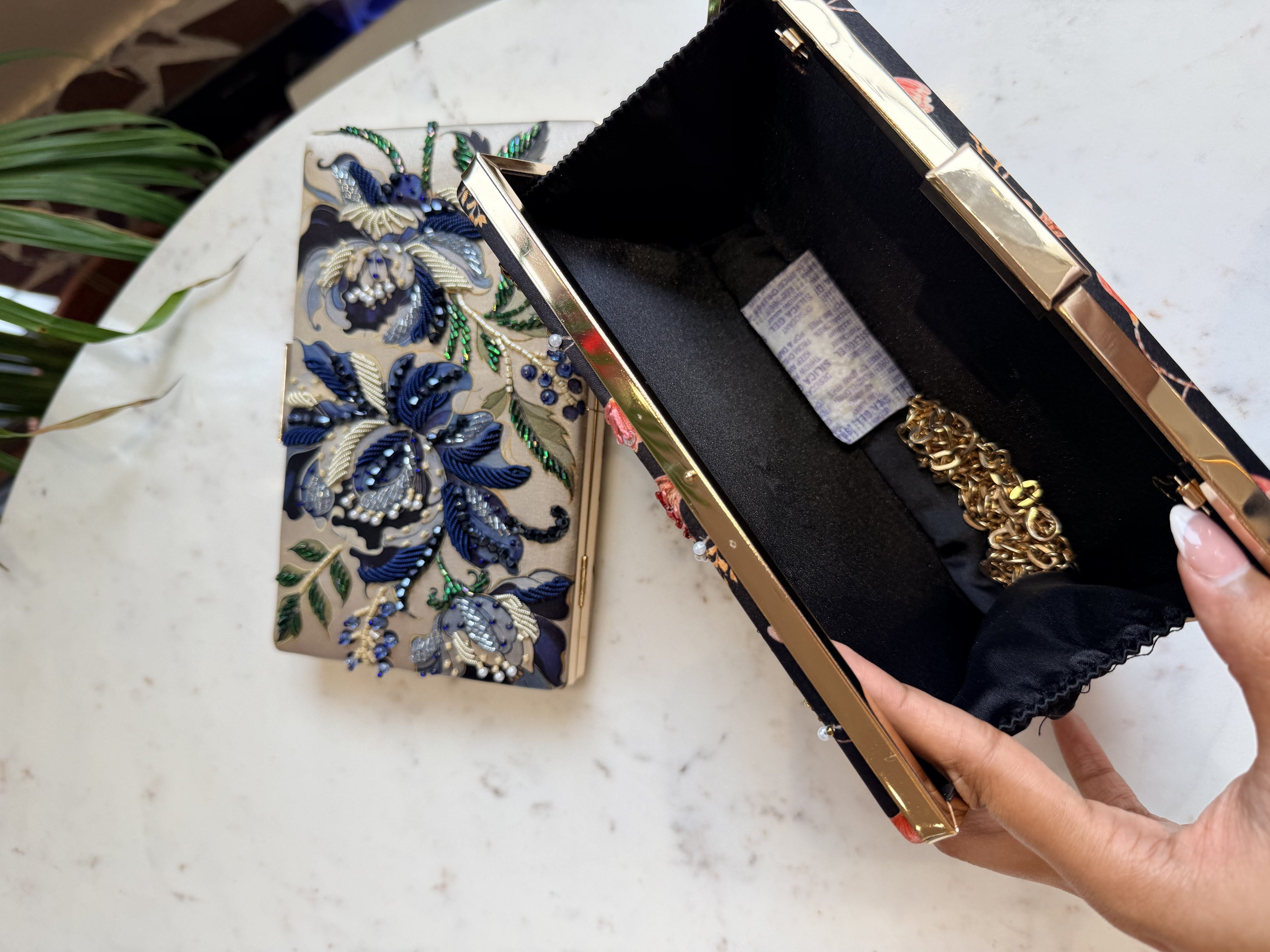 Berry Bloom Digital Clutch - view 9