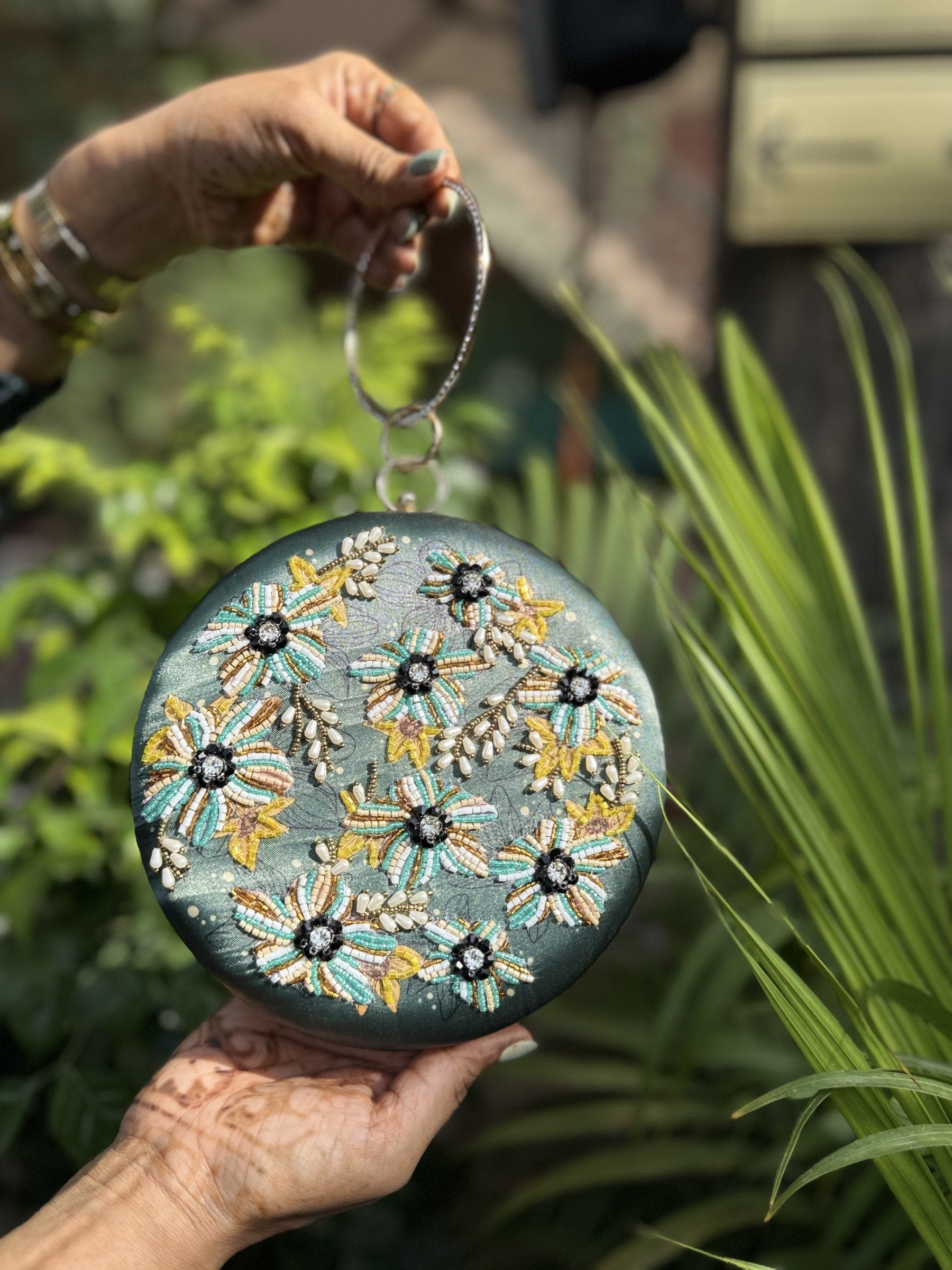 Circular Charm Digital Clutch - Color 2