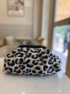 Jacquard Cloud bag opened to show the secure inner lining and spacious interior.