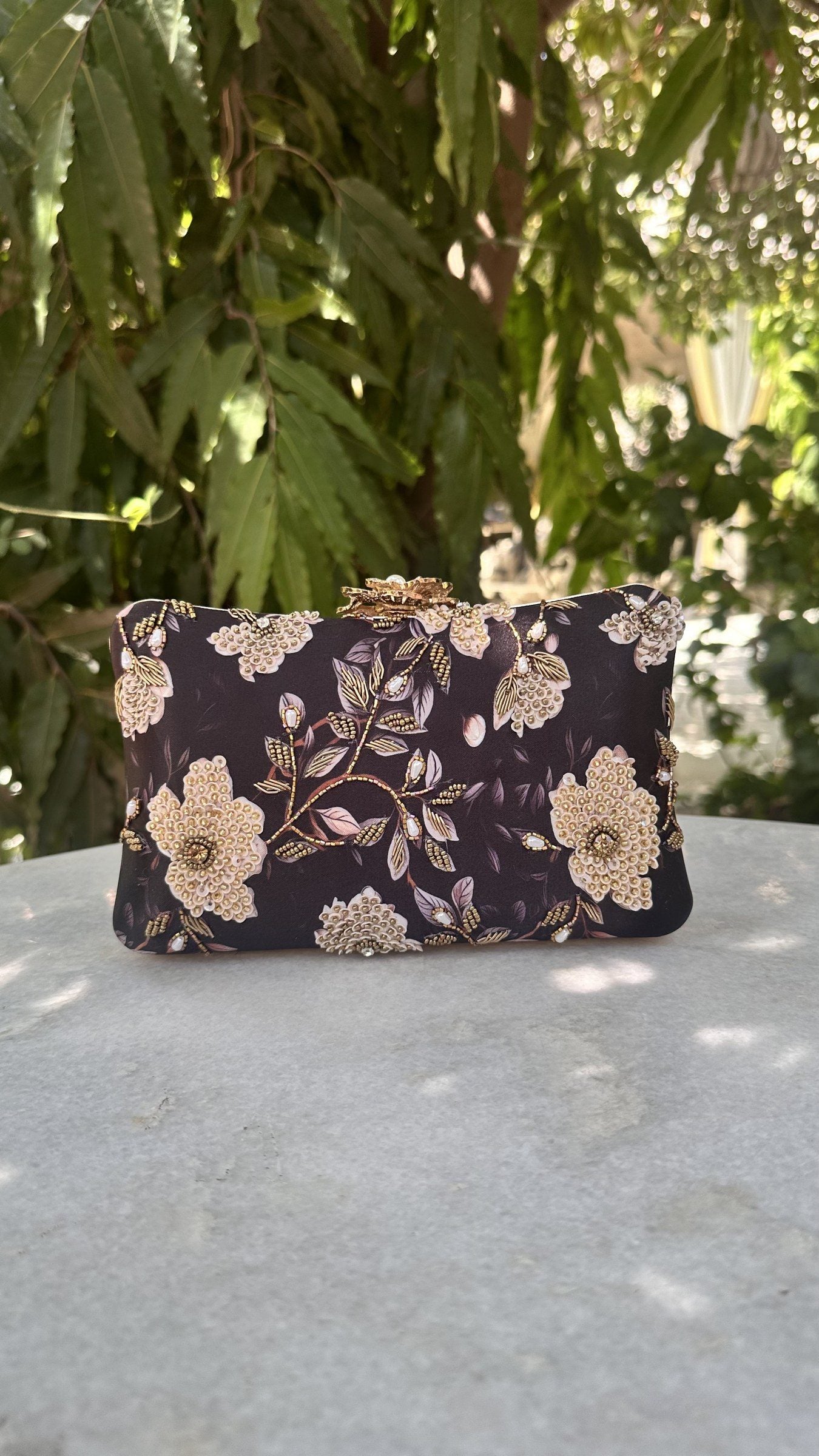 Rose flutter Digital Clutch - Color 1